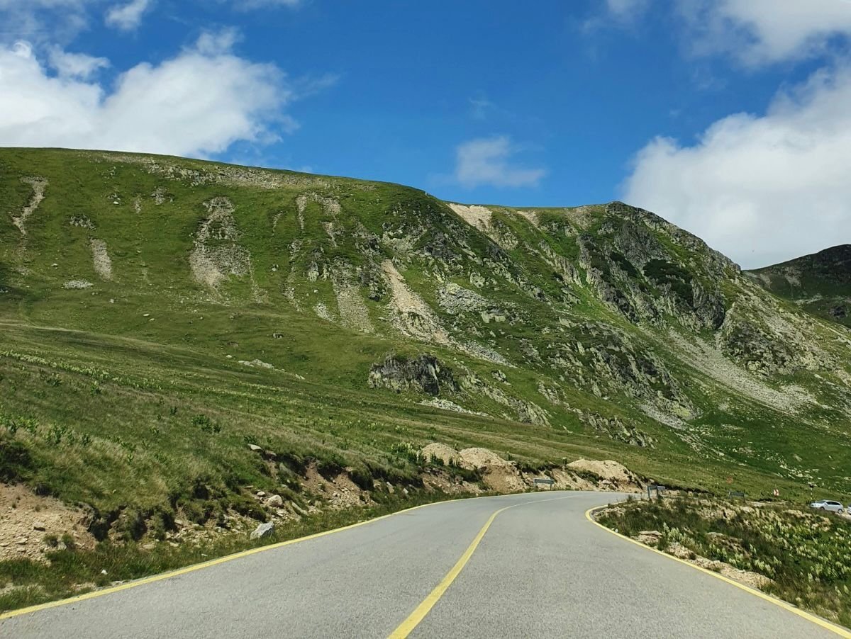 🏔️Transalpina – Locul unde muntele întâlnește cerul