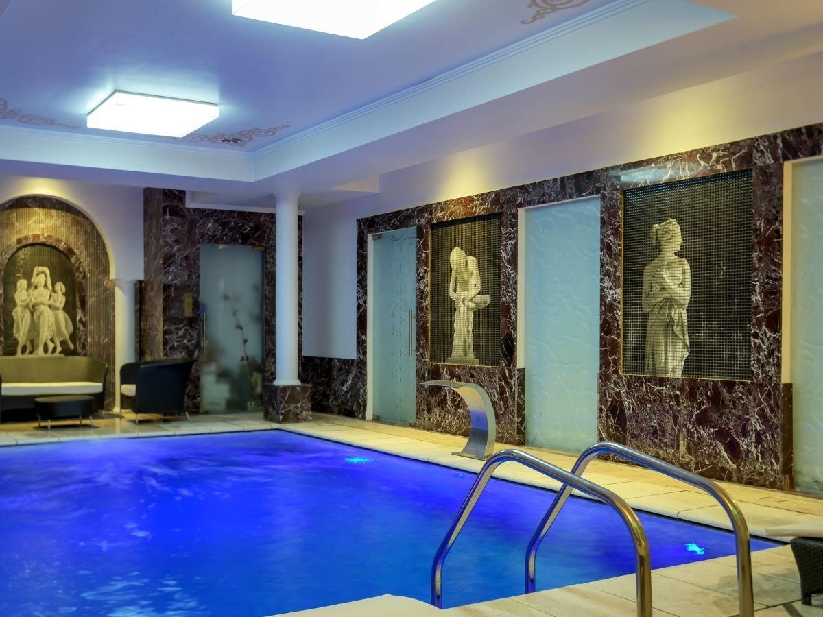 Galerie 🏨 Hotel Epoque – O oază de lux discret în inima Bucureștiului